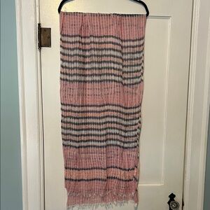 Gorgeous Spring/Summer Scarf/Wrap
